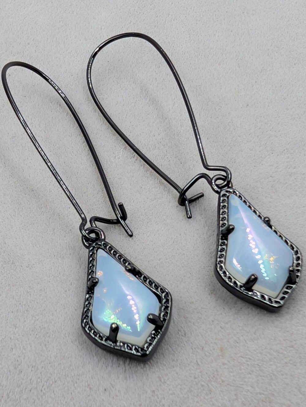 Rare Kendra Scott Francie Mystic Bazaar Opalite Gunmetal Earrings M336